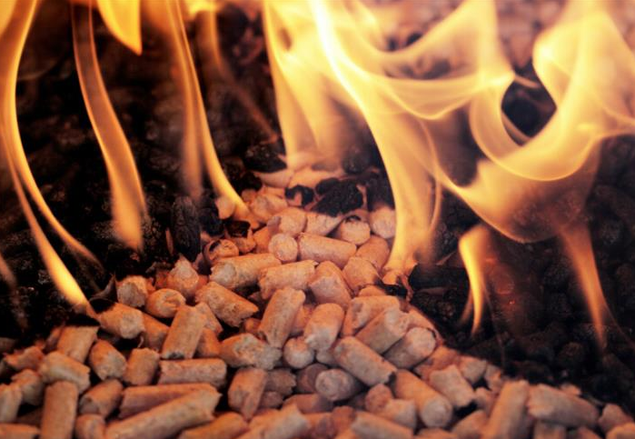 一吨的蒸汽锅炉一小时烧多少生物质颗粒？